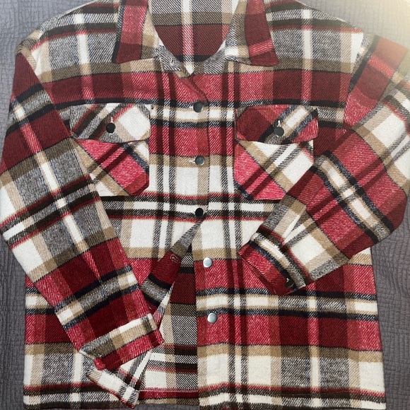 Ladies or Gents Shacket! - Picture 7 of 7